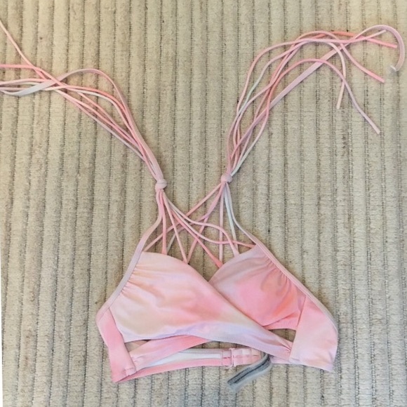 *BRAND NEW NEVER WORN* Pink Cutout Swim top - Picture 1 of 4